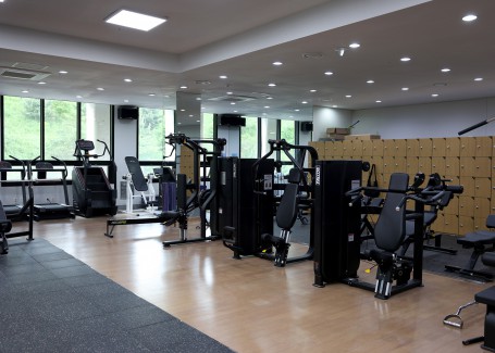부산외국어대학교 홍보용 이미지 - 헬스장
